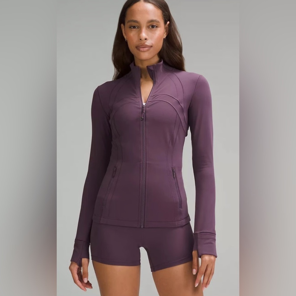 Great condition - Grape Thistle Lululemon define jacket.